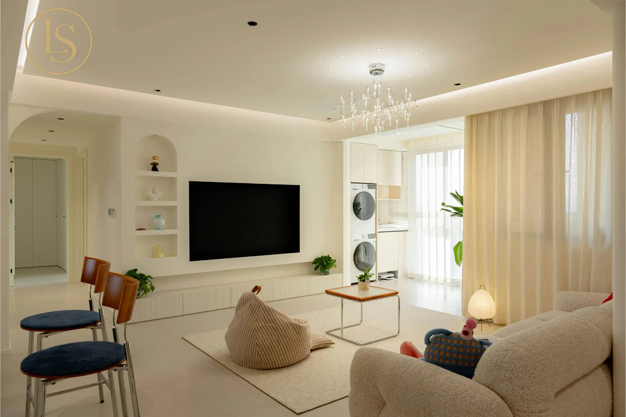 How to Layer Lighting Like a Professional Interior Designer